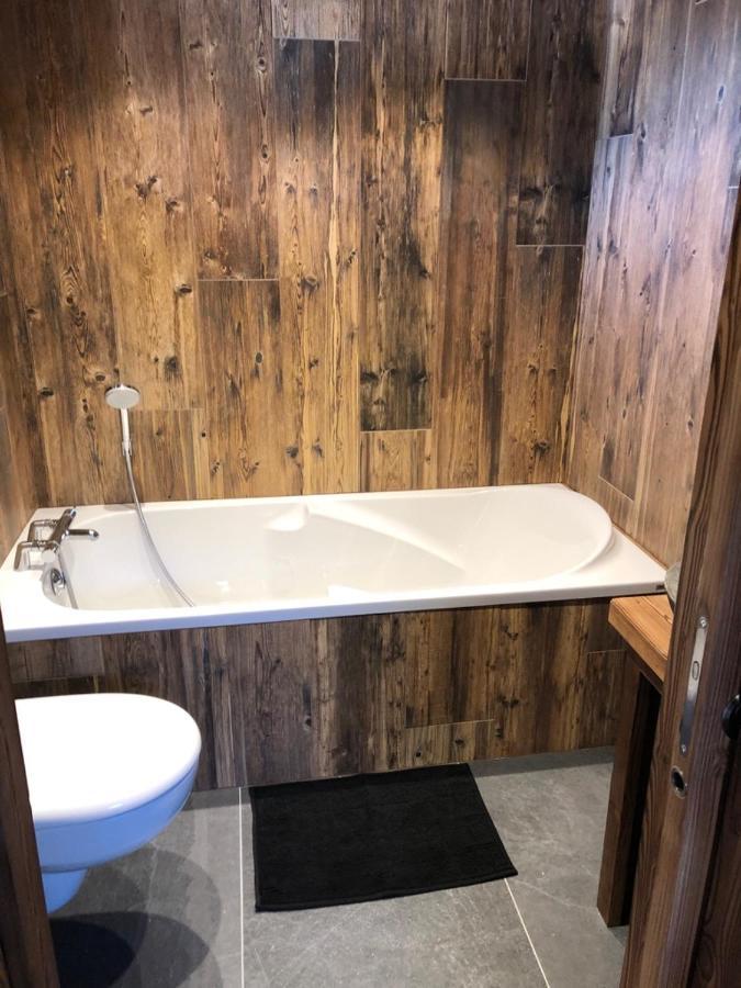 Chalet Hubert Appartement Morzine Buitenkant foto